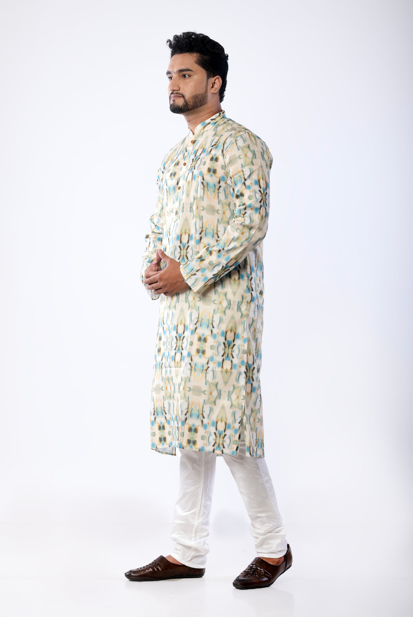 Men’s Designer Cotton Kurta – White Kurta with Blue & Black Printed Design, Wooden Buttons, Soft Breathable Fabric, Double Stitched Ethnic Wear for Festive, Wedding, Casual