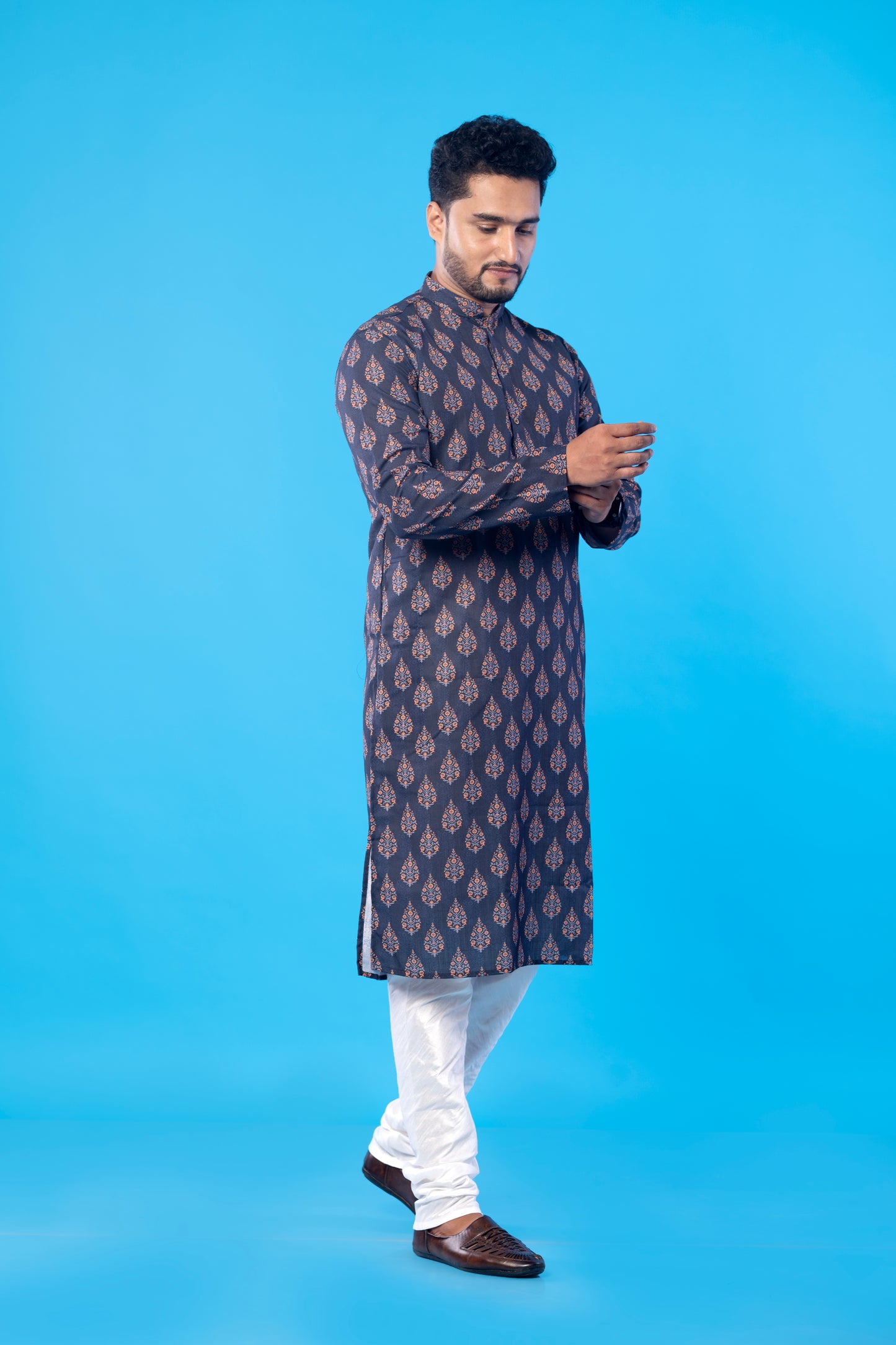 Men’s Black Designer Kurta – Floral Leaf Print Ethnic Wear, Soft Cotton Blend Fabric, Double-Stitched for Durability, Wooden Button Detailing, Perfect for Weddings, Festivals &amp; Traditional Occasions