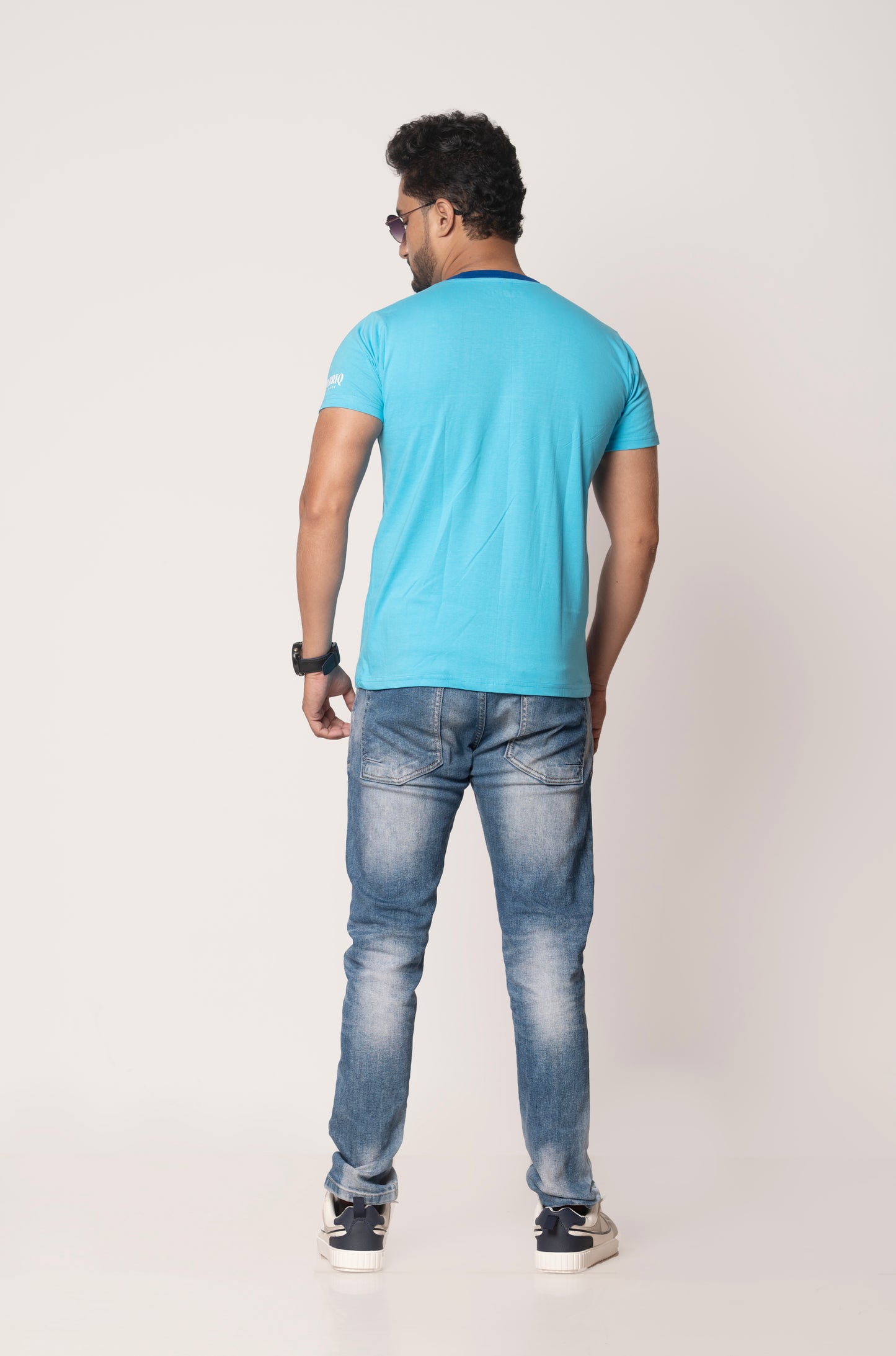Men's Blue Cotton Round Neck T-Shirt – Classic Short Sleeve Casual Tee, Soft Breathable Fabric, Slim Fit & Regular Fit, Perfect, Gym, Travel, Sports & Layering